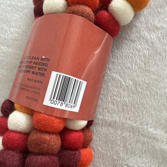 Trader Joe’s Handcrafted Felted Wool Garland Fall Thanksgiving Colors 9Ft - Picture 6 of 6